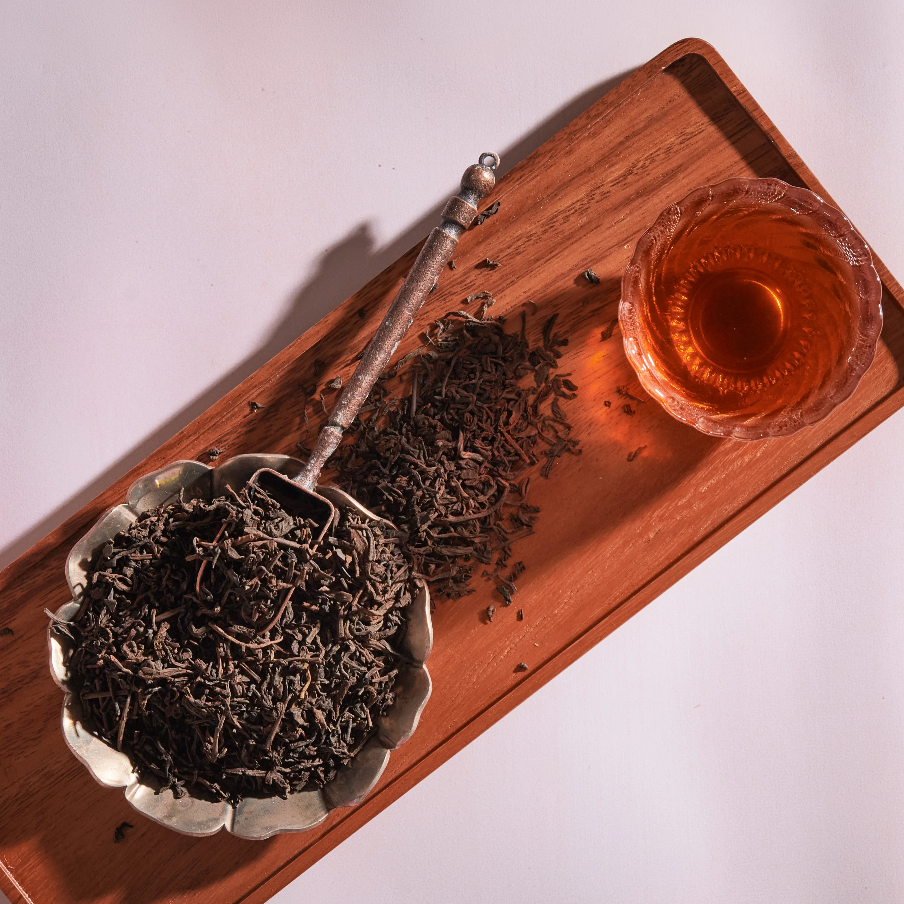 Bohemian Breakfast Vanilla Puerh Black Tea for Digestion & Energy - Image 3