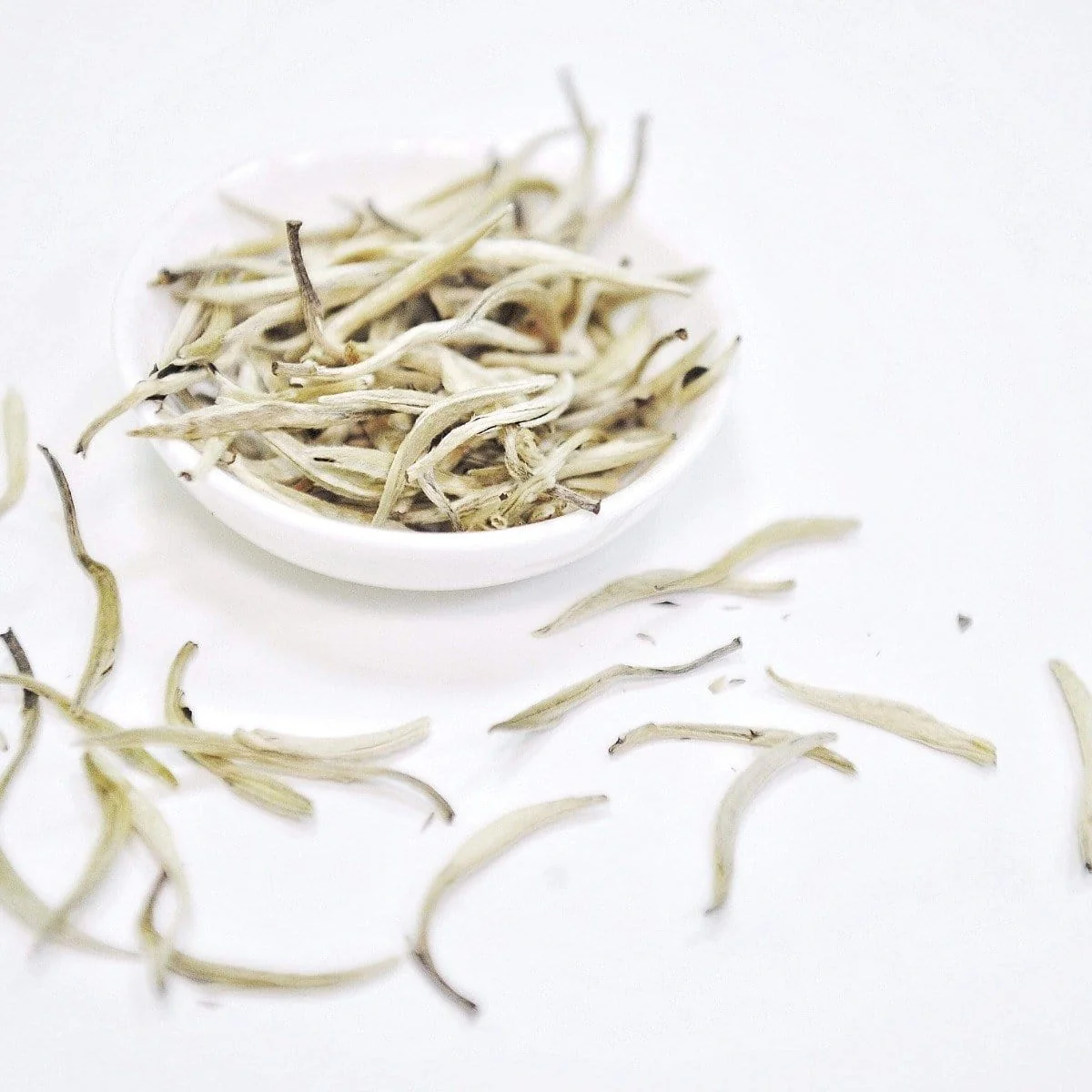 Silver Moon White Tea: Yin Zhen Silver Needle - Image 3