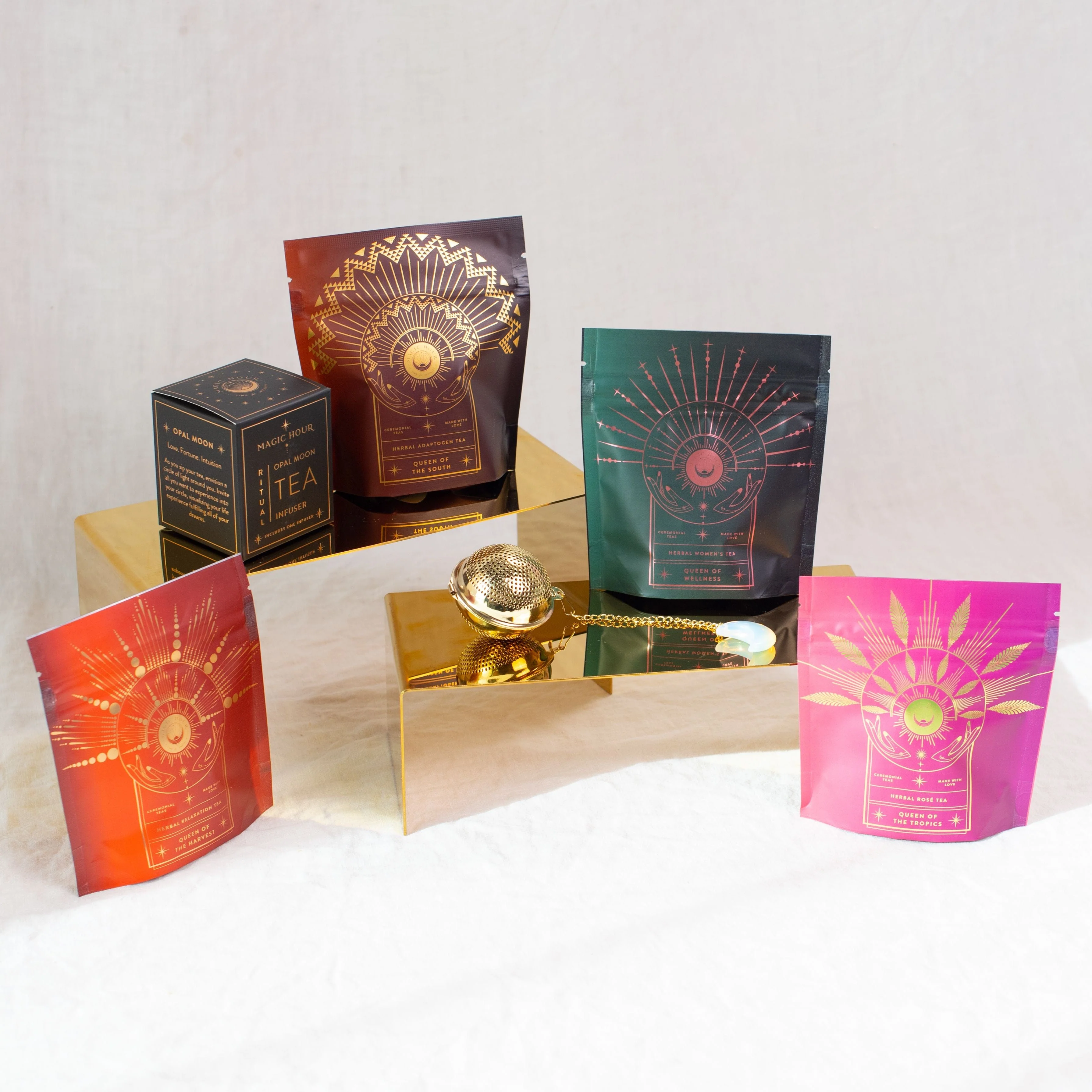 The Queen's Sampler Set - Image 3